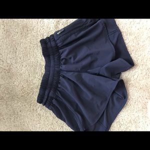 Lulu lemon size 4 tracker shorts